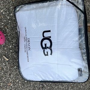 Ugg comforter